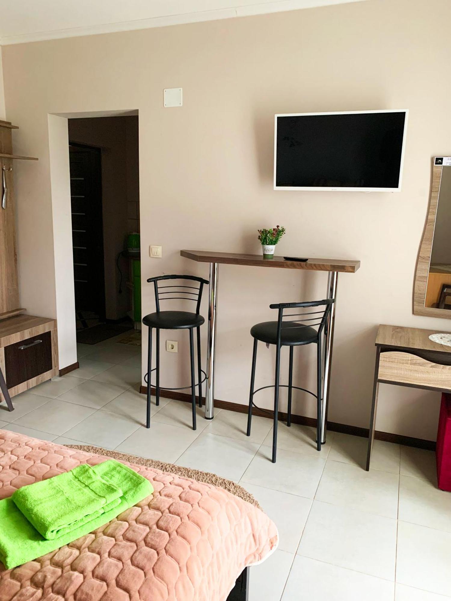 Ozone Minihotel Jablunytsja Exteriör bild