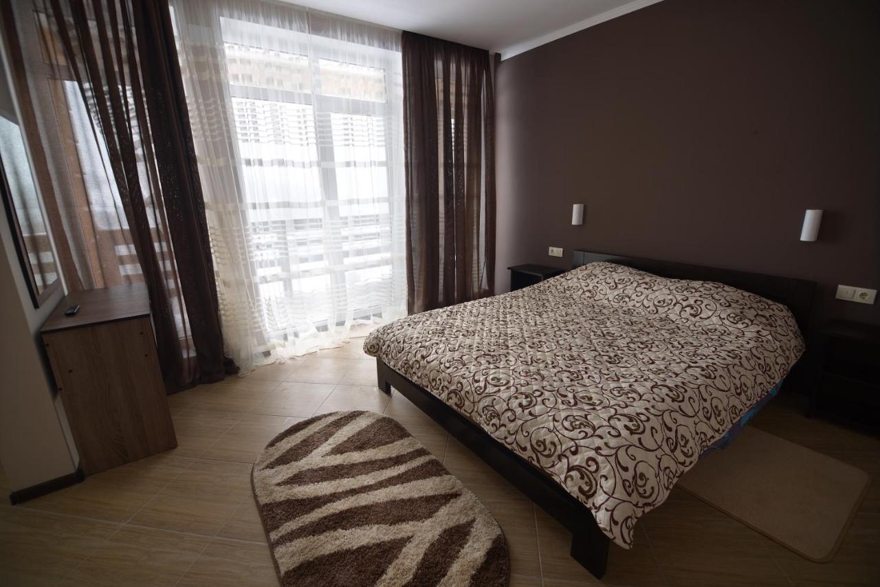 Ozone Minihotel Jablunytsja Exteriör bild